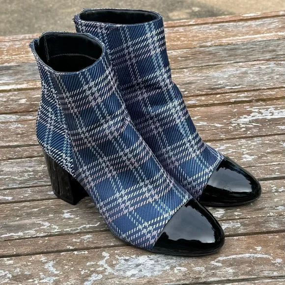 1901 Plaid Heeled Bootie w/ Black Patent Leather: Blue/Pink/Silver, size 6.5 - Picture 6 of 10